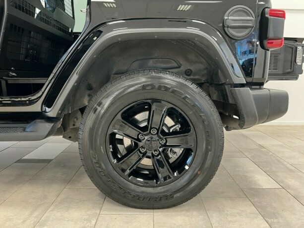 jeep-wrangler-diesel-2021-big-7