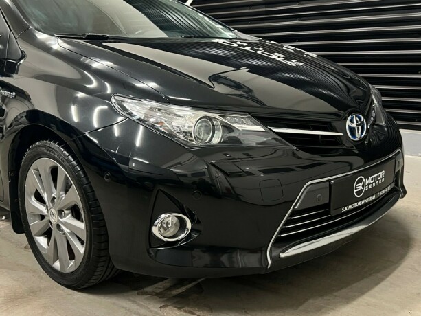 toyota-auris-bensin-2014-big-2