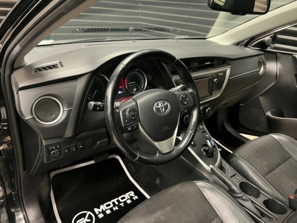 toyota-auris-bensin-2014-big-9