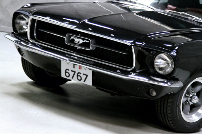 ford-mustang-bensin-1967-big-21