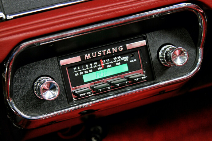 ford-mustang-bensin-1967-big-9