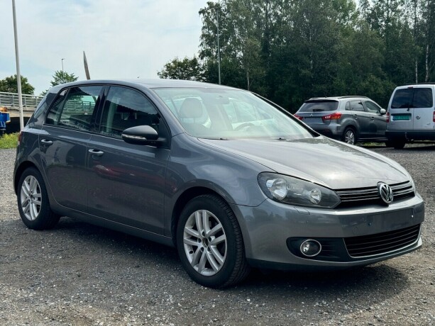 volkswagen-golf-diesel-2011-big-6