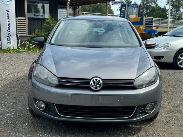 volkswagen-golf-diesel-2011-big-7