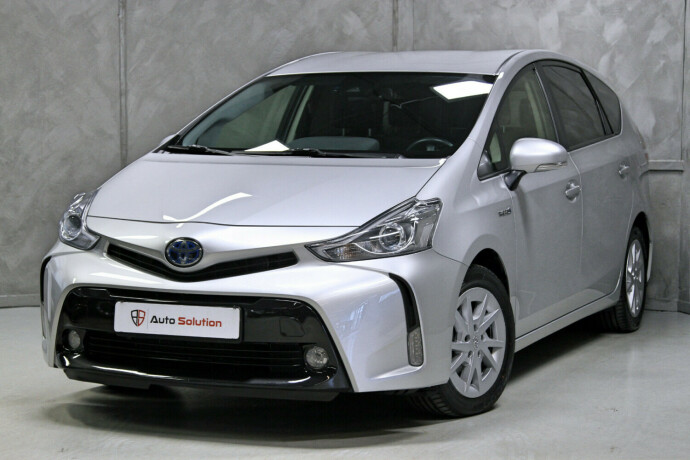 toyota-prius-seven-elektrisitetbensin-2020-big-0