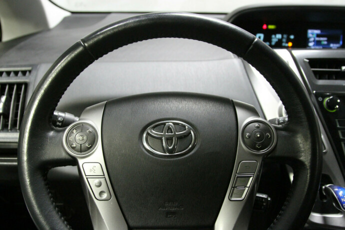 toyota-prius-seven-elektrisitetbensin-2020-big-11