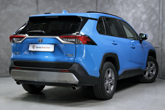 toyota-rav4-elektrisitetbensin-2022-big-1