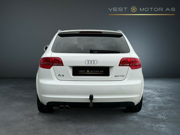 audi-a3-diesel-2010-big-5