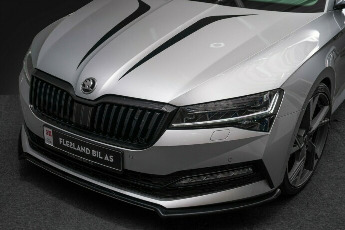 skoda-superb-diesel-2021-big-3