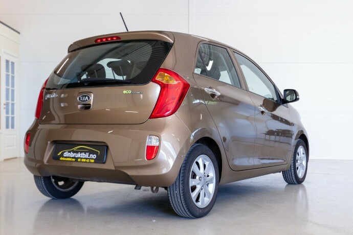 kia-picanto-bensin-2012-big-4