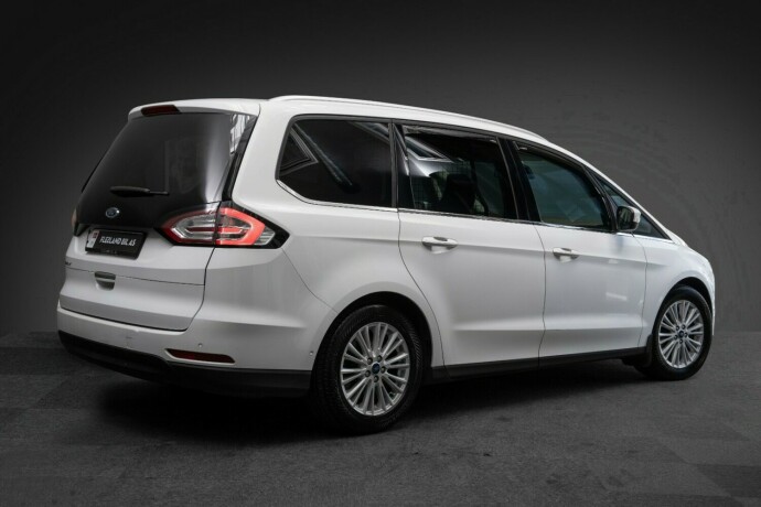 ford-galaxy-diesel-2017-big-9