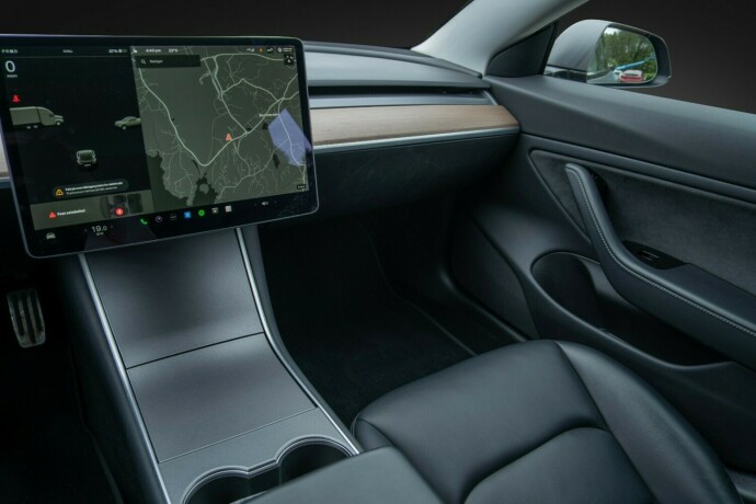 tesla-model-3-elektrisitet-2019-big-15