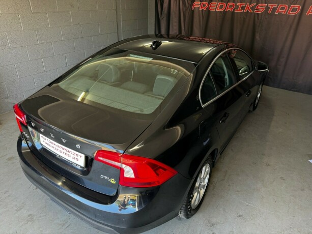 volvo-s60-diesel-2012-big-7