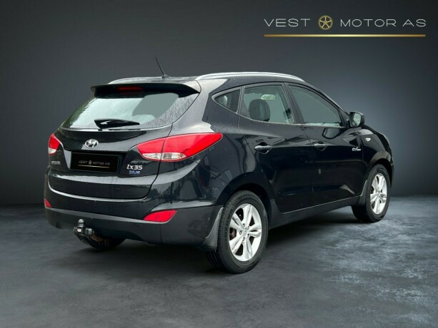 hyundai-ix35-diesel-2011-big-7