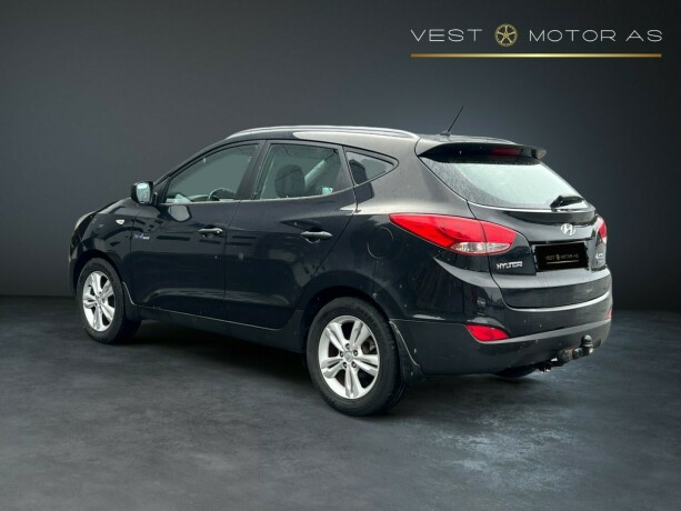 hyundai-ix35-diesel-2011-big-4