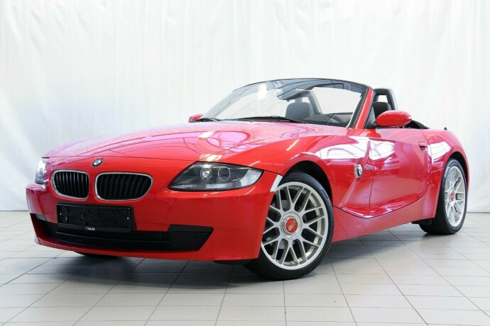 bmw-z4-bensin-2008-big-0