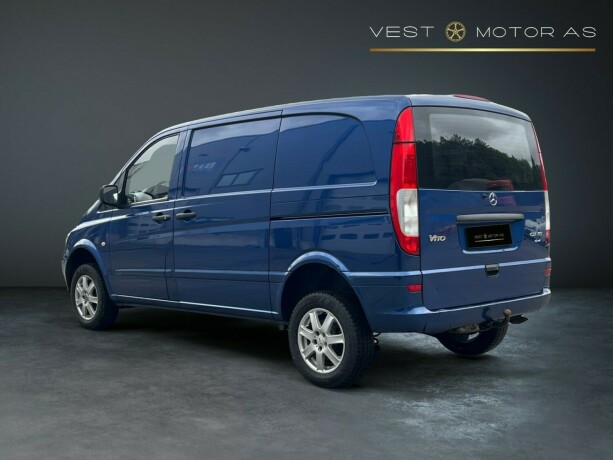 mercedes-benz-vito-diesel-2011-big-4