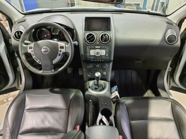 nissan-qashqai-diesel-2008-big-11