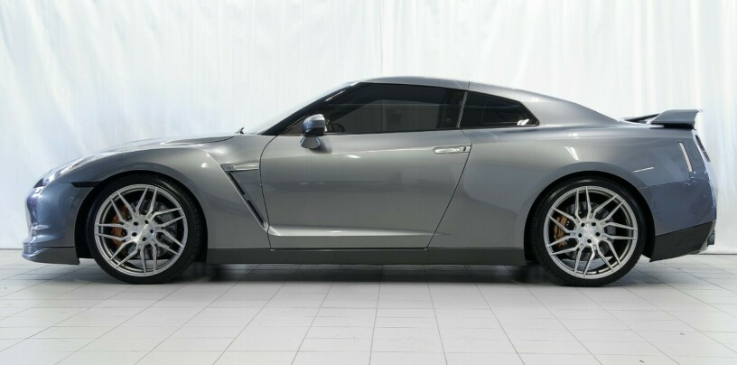 nissan-gt-r-bensin-2010-big-5