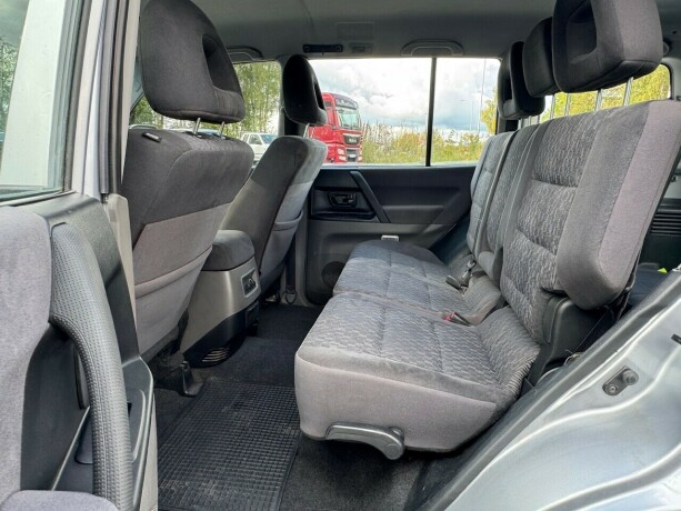 mitsubishi-pajero-diesel-2006-big-10