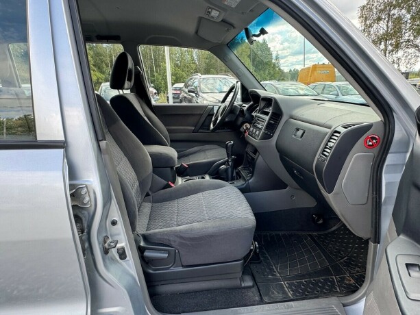 mitsubishi-pajero-diesel-2006-big-9