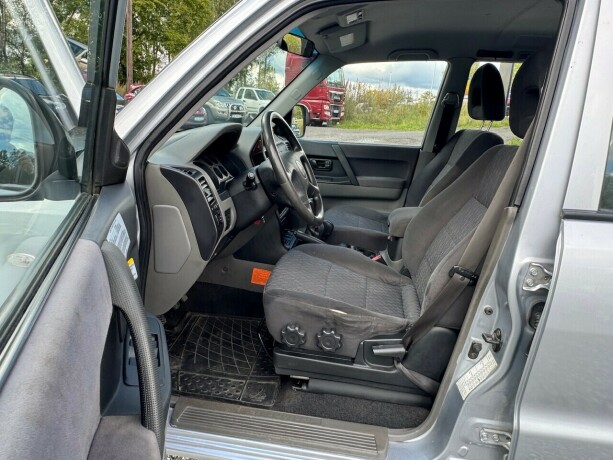 mitsubishi-pajero-diesel-2006-big-8