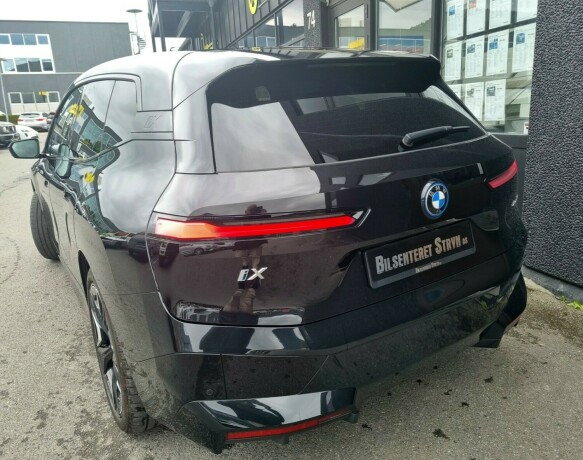 bmw-ix-xdrive-50-elektrisitet-2022-big-7