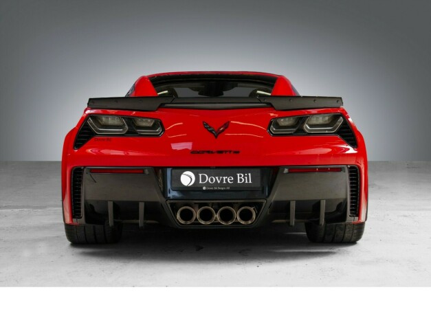 chevrolet-corvette-bensin-2015-big-12