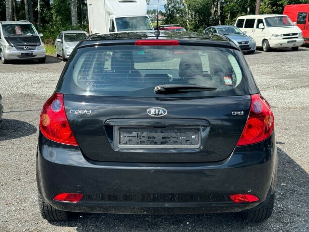 kia-ceed-diesel-2008-big-3