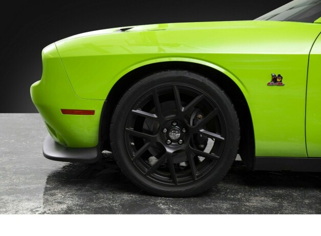 dodge-challenger-bensin-2015-big-5