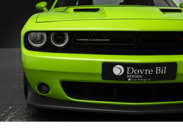 dodge-challenger-bensin-2015-big-4