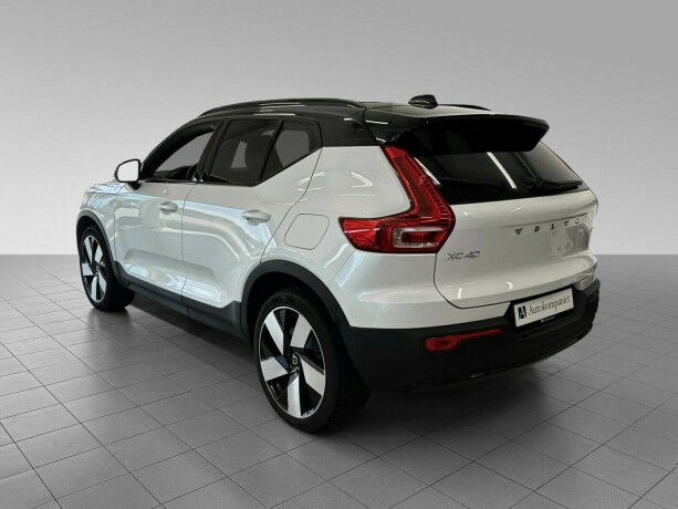 volvo-xc-40-elektrisitet-2023-big-3