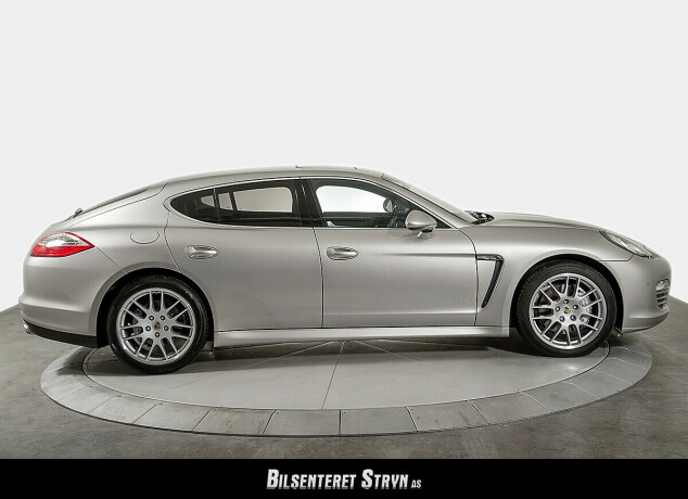 porsche-panamera-bensin-2010-big-4