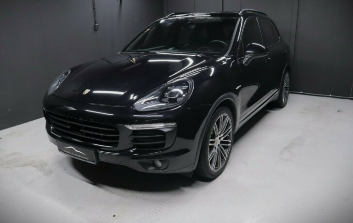 porsche-cayenne-elektrisitetbensin-2015-big-2