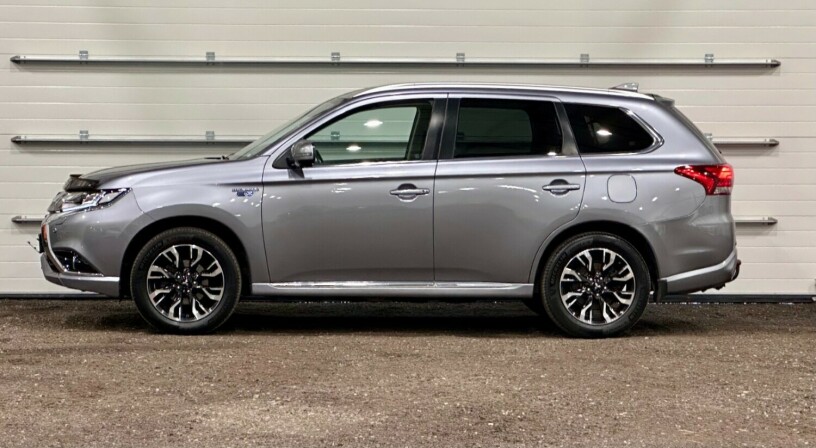 mitsubishi-outlander-elektrisitetbensin-2018-big-4