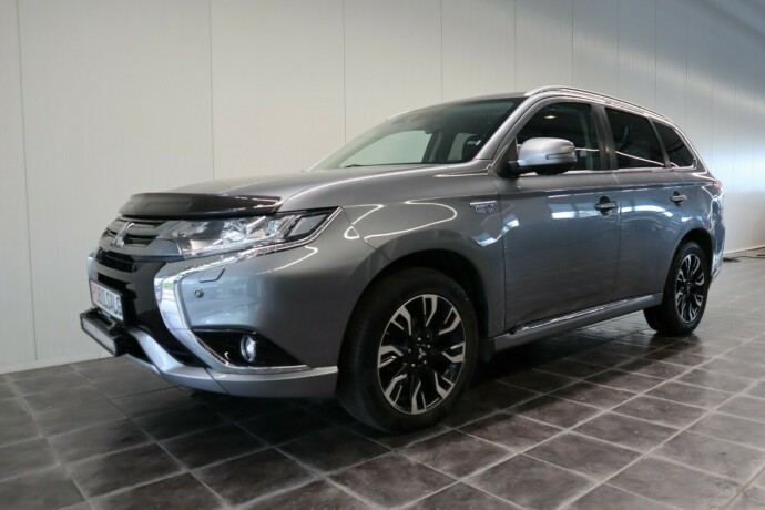 mitsubishi-outlander-elektrisitetbensin-2017-big-6