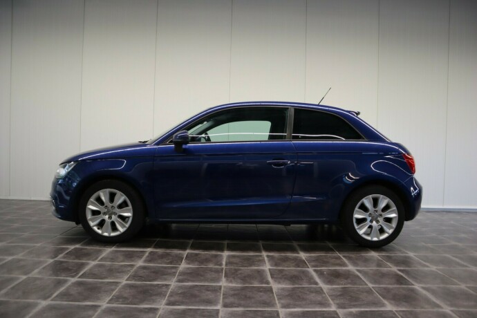 audi-a1-bensin-2011-big-1