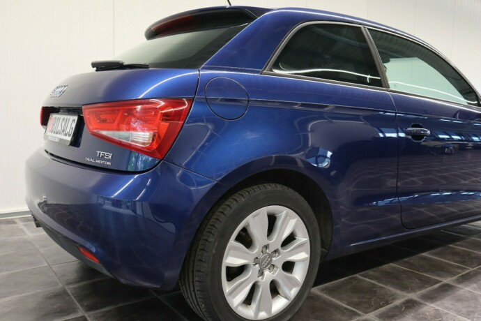 audi-a1-bensin-2011-big-9