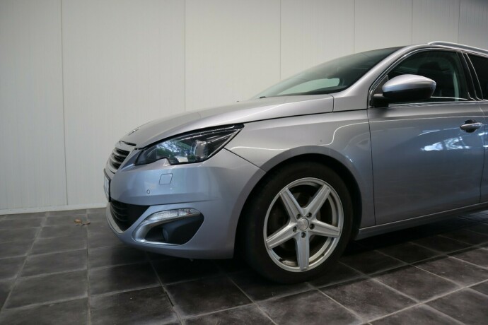 peugeot-308-diesel-2014-big-9