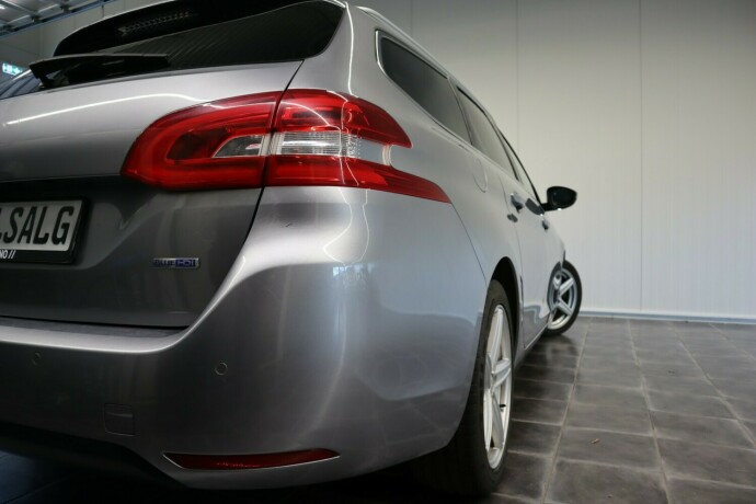 peugeot-308-diesel-2014-big-22