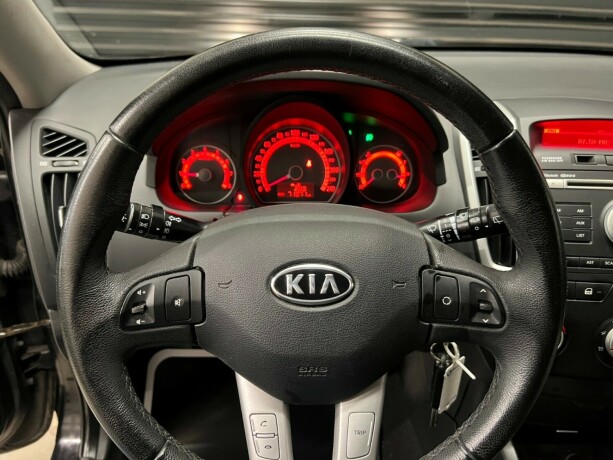 kia-ceed-bensin-2012-big-11