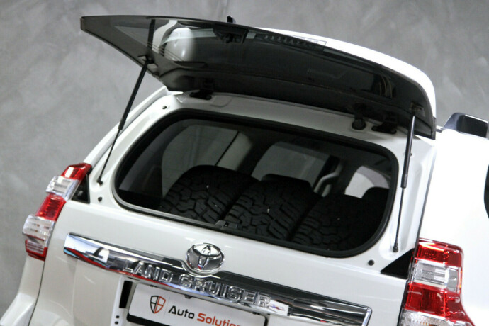 toyota-land-cruiser-diesel-2014-big-36