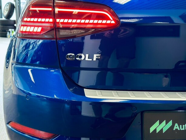 volkswagen-golf-diesel-2019-big-31