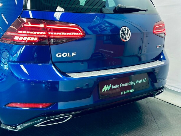 volkswagen-golf-diesel-2019-big-6