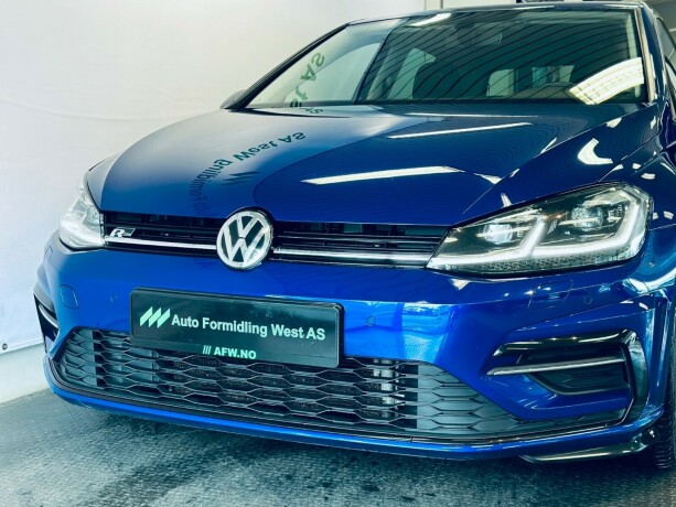 volkswagen-golf-diesel-2019-big-3