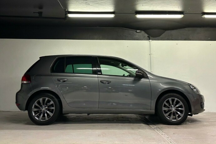 volkswagen-golf-bensin-2011-big-8