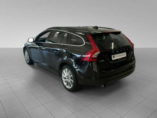 volvo-v60-diesel-2015-big-3