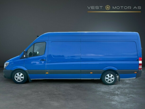 mercedes-benz-sprinter-diesel-2017-big-6