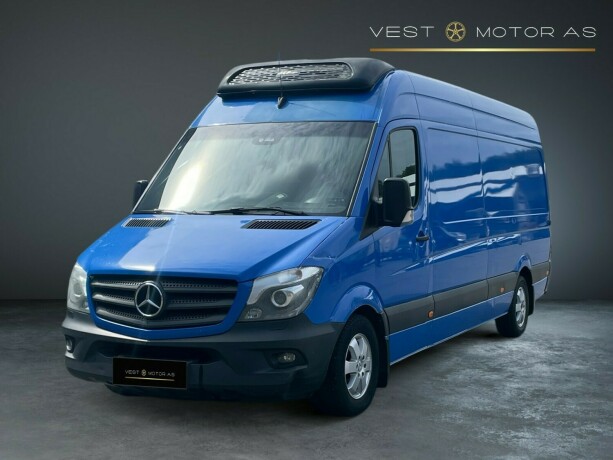 mercedes-benz-sprinter-diesel-2017-big-3