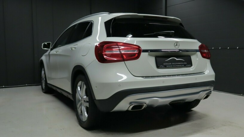 mercedes-benz-gla-diesel-2014-big-3