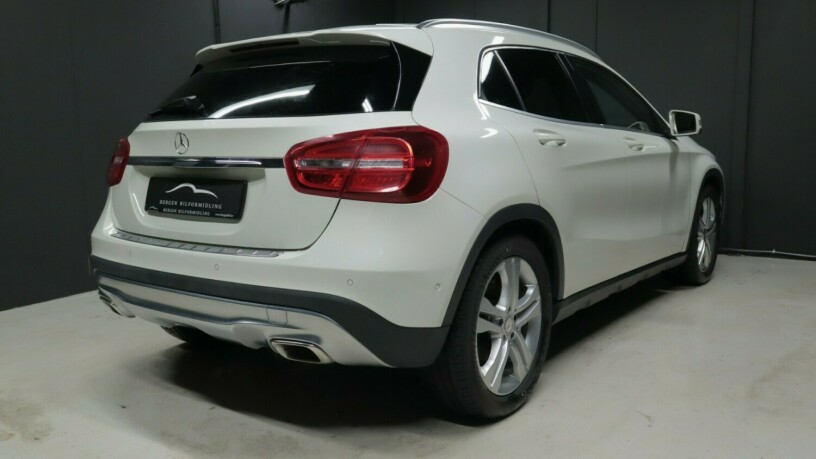 mercedes-benz-gla-diesel-2014-big-5